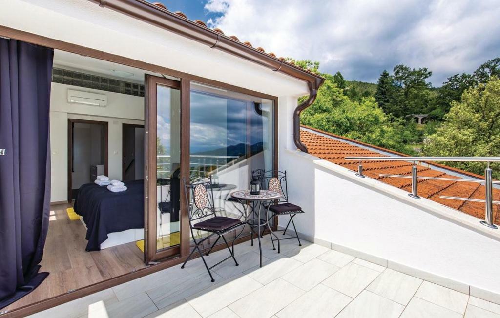 Villa Nino Ловран Экстерьер фото