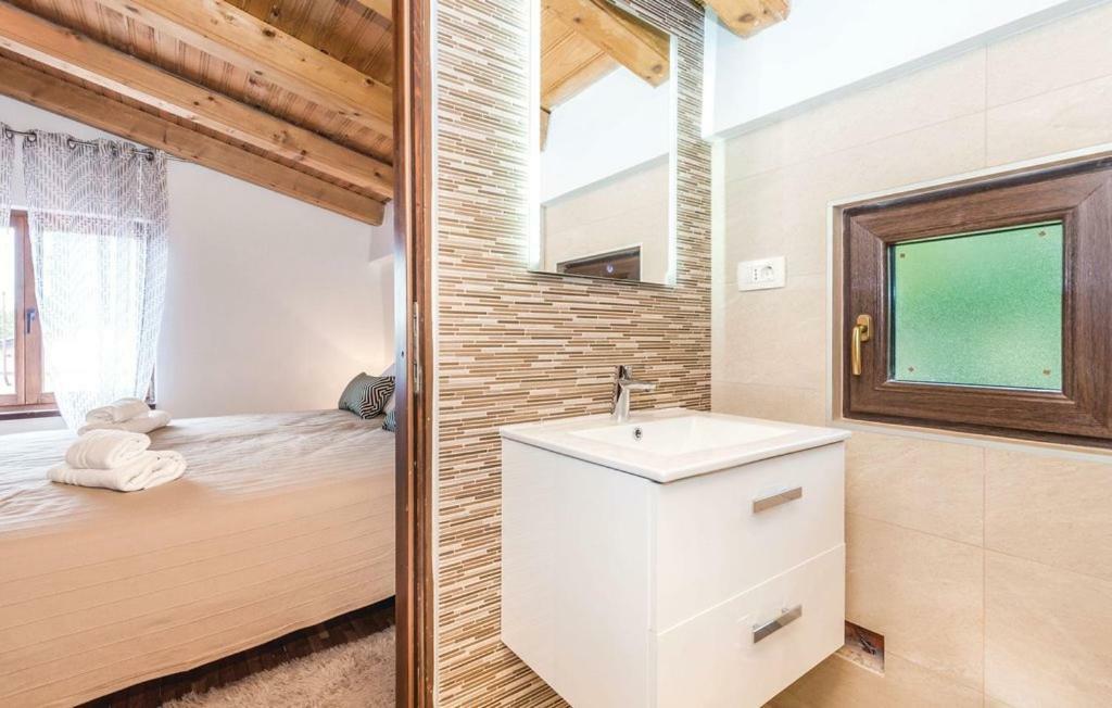 Villa Nino Ловран Экстерьер фото